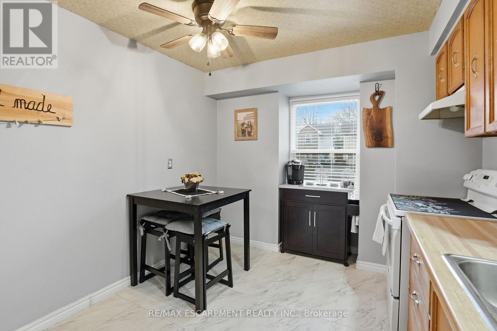 16 Enfield Crescent, Brantford, Ontario  N3P 1B2 - Photo 5 - X13024368