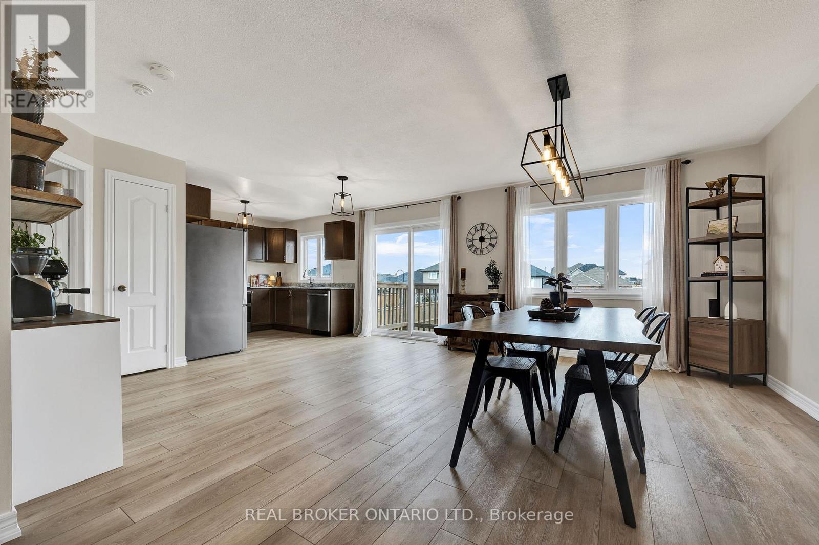 335 Krotz Street W, North Perth, Ontario  N4W 0H8 - Photo 14 - X13024400