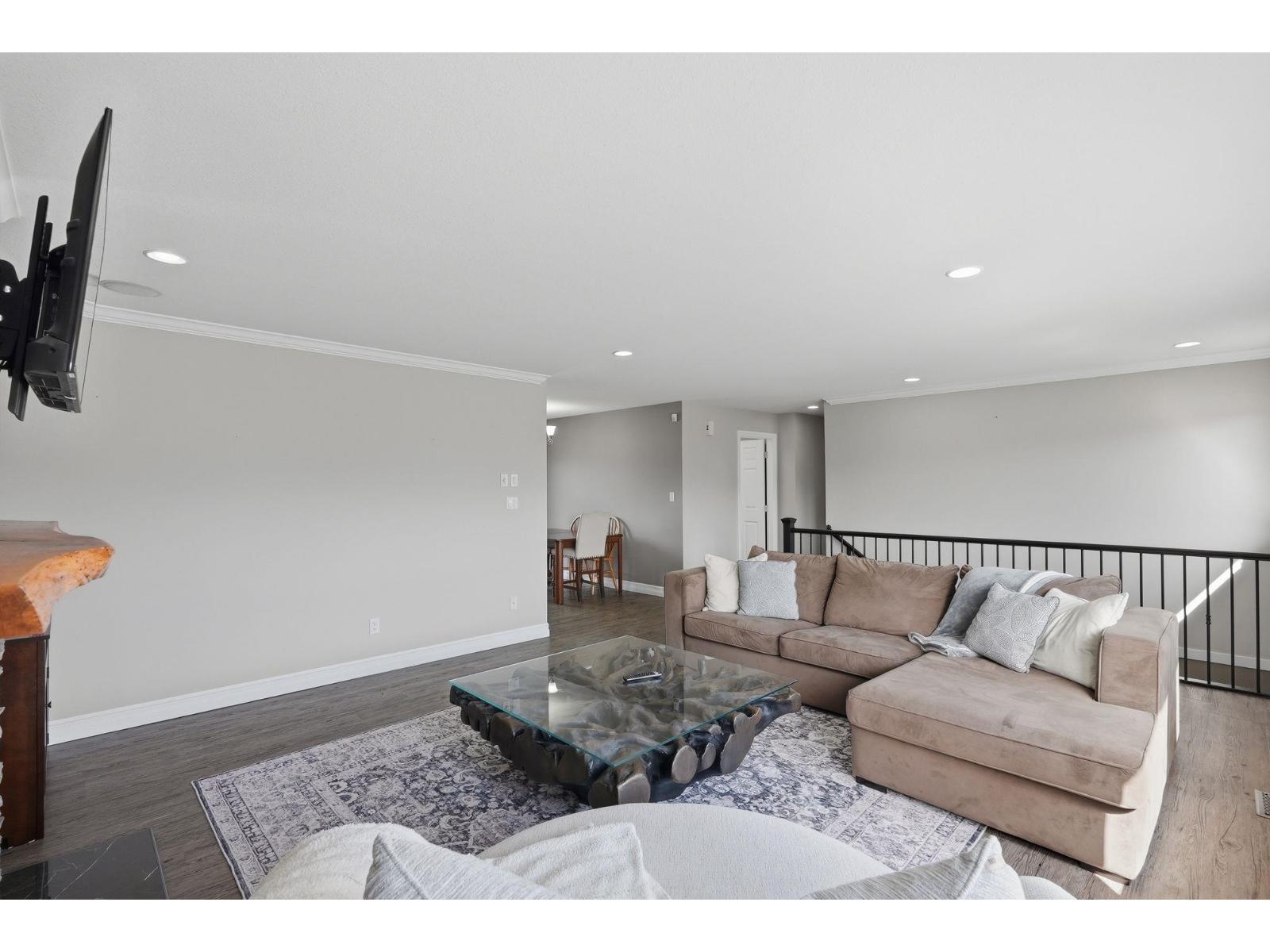 46521 Ranchero Drive, Sardis East Vedder, Chilliwack, British Columbia  V2P 5P3 - Photo 8 - R3113309