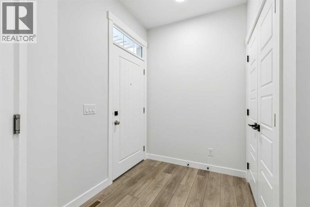 273 Creekstone Hill SW, Calgary, Alberta  T2X 5G4 - Photo 4 - A2275047