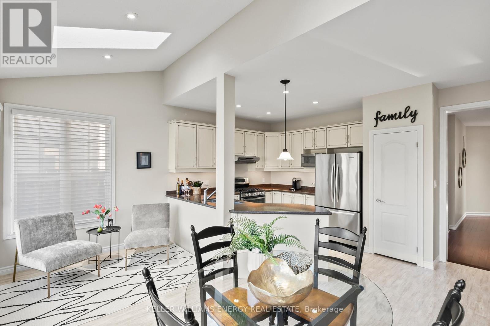 2258 Pindar Crescent, Oshawa, Ontario  L1L 0C6 - Photo 11 - E13024826