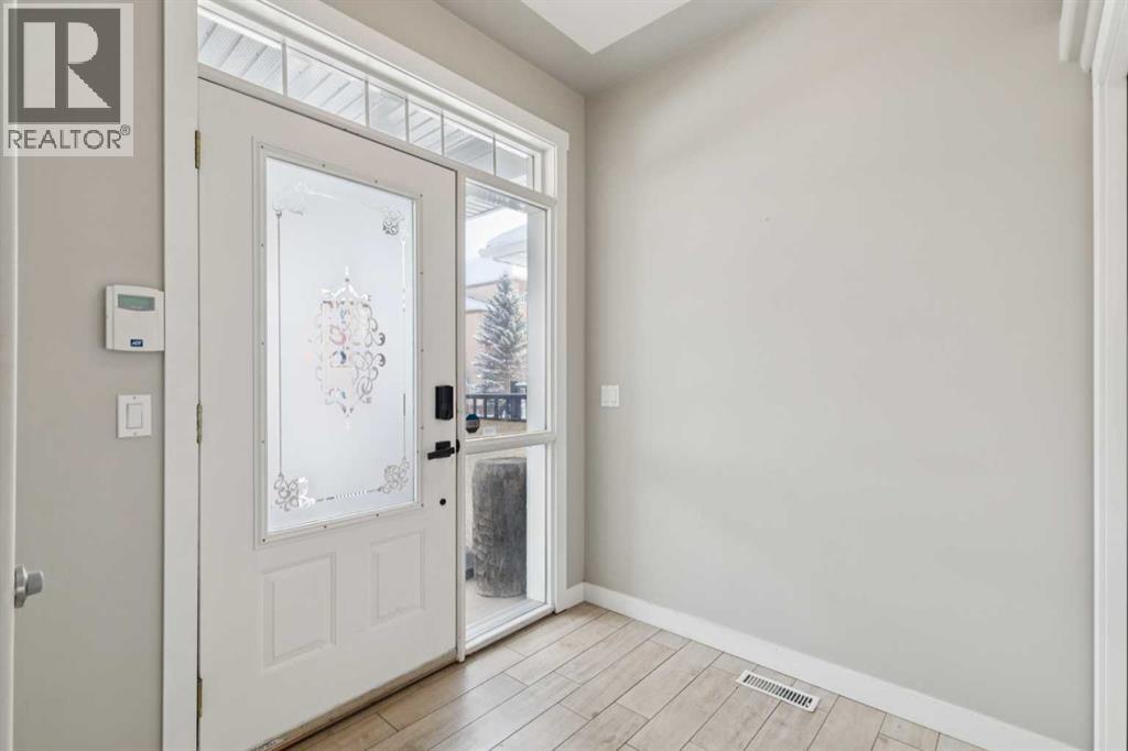 39 Sierra Morena Landing Sw, Calgary, Alberta  T3H 4K3 - Photo 2 - A2295738