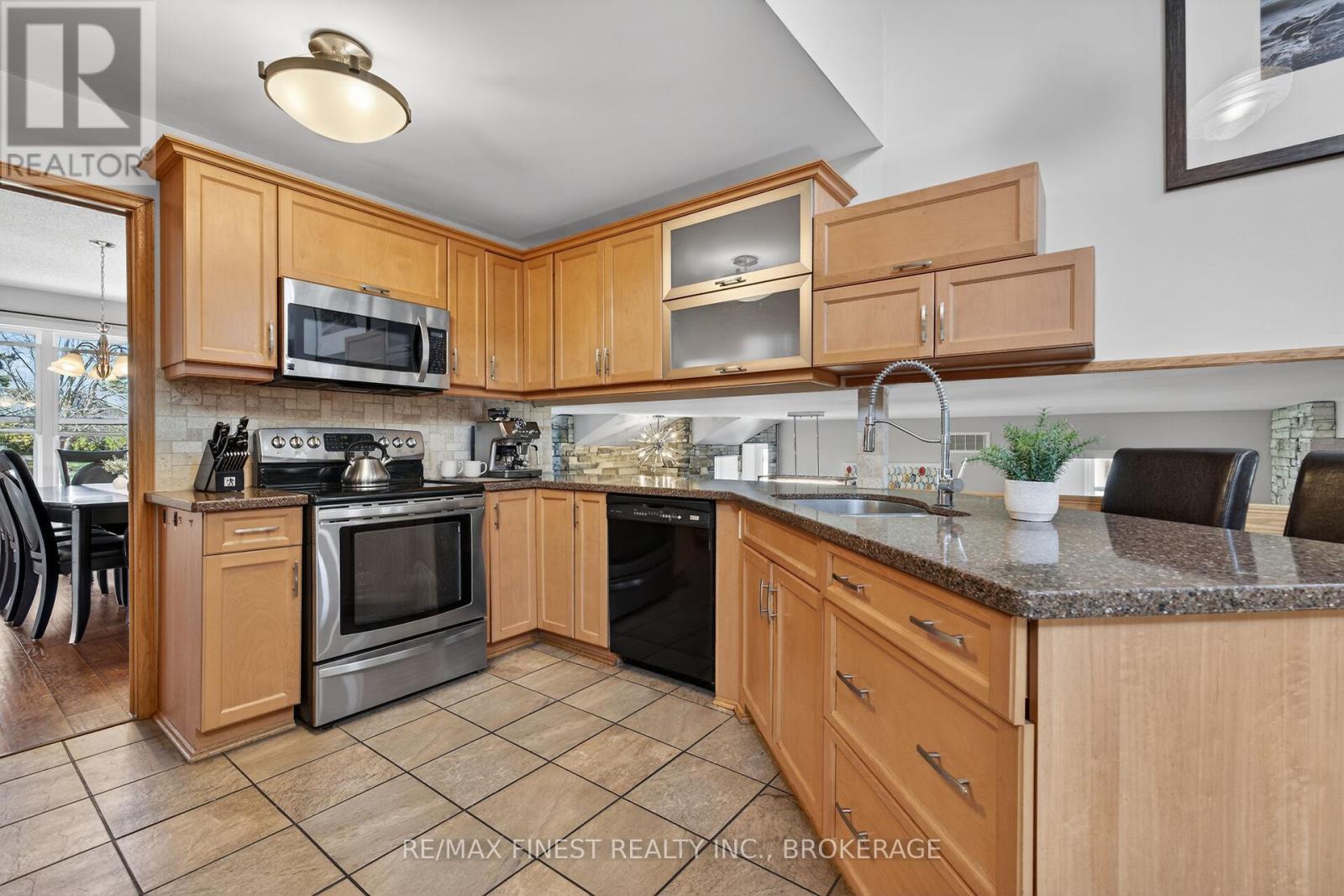 2 Creighton Drive, Loyalist, Ontario  K0H 2H0 - Photo 14 - X13024838