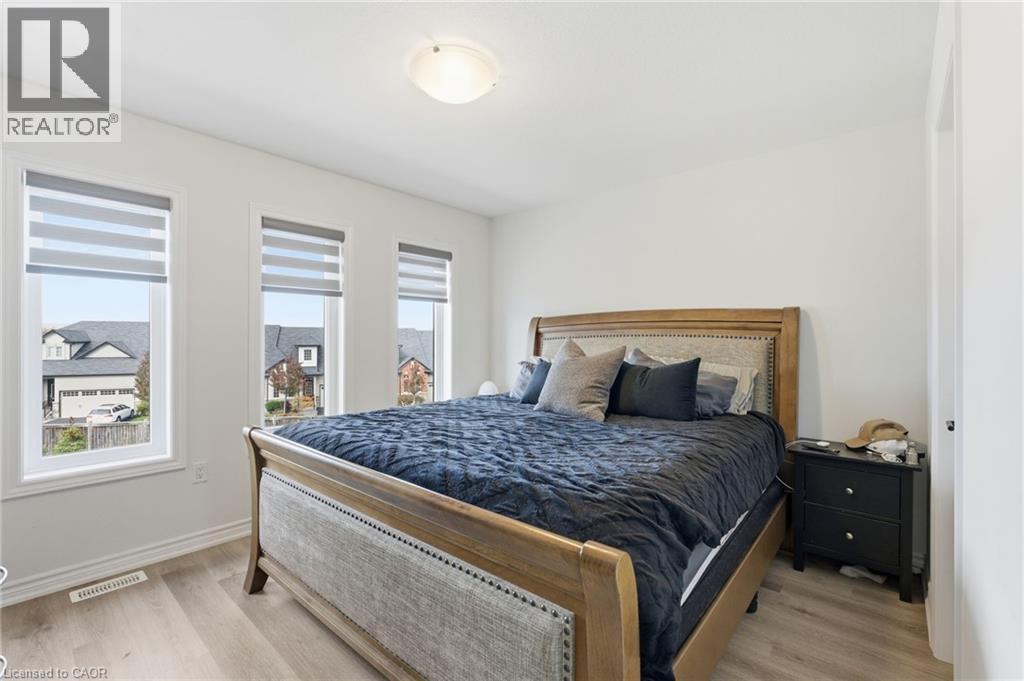 48 Capstone Lane, Hamilton, Ontario  L9C 0E8 - Photo 10 - 40799752