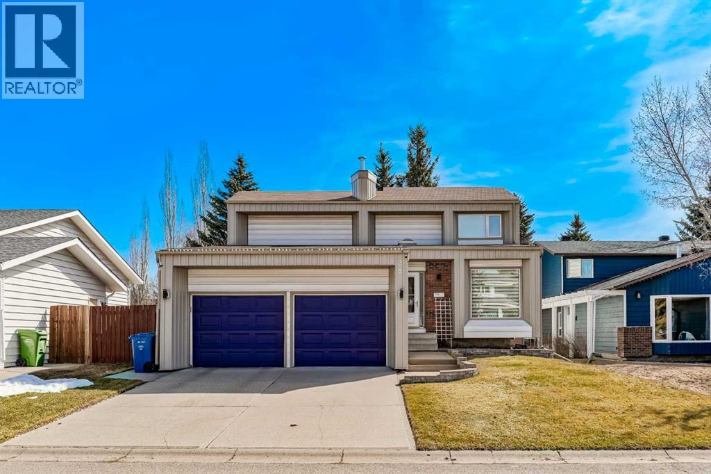 28 Deercross Way SE, Calgary, Alberta