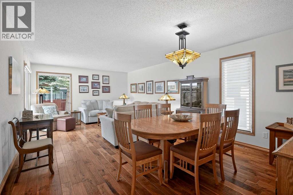 28 Deercross Way SE, Calgary, Alberta  T2J 6E3 - Photo 4 - A2300576