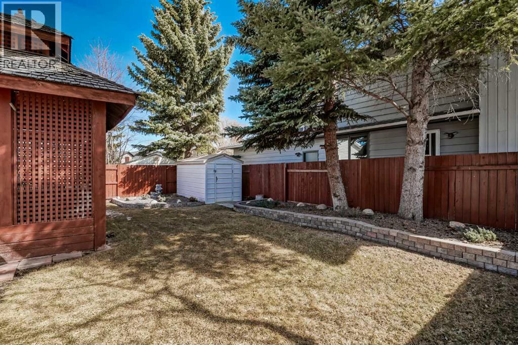 28 Deercross Way SE, Calgary, Alberta  T2J 6E3 - Photo 16 - A2300576