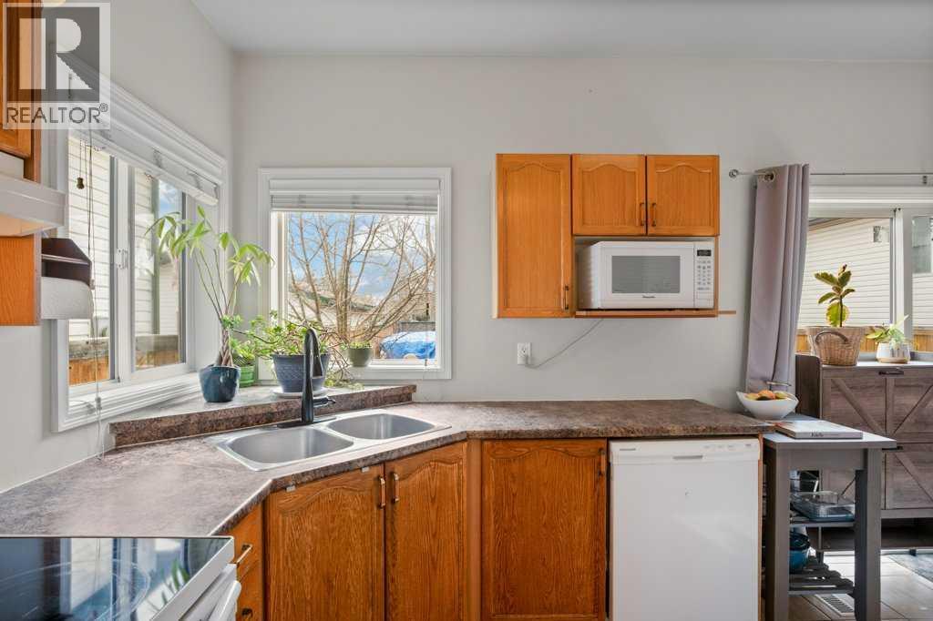 14760 Mt Mckenzie Drive Se, Calgary, Alberta  T2Z 2V1 - Photo 9 - A2302250