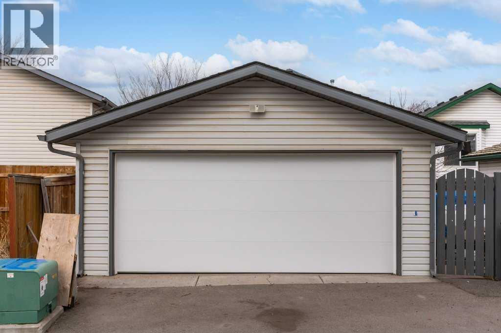 14760 Mt Mckenzie Drive Se, Calgary, Alberta  T2Z 2V1 - Photo 30 - A2302250