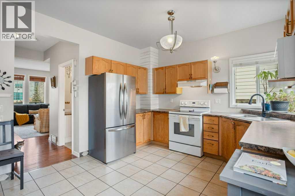 14760 Mt Mckenzie Drive Se, Calgary, Alberta  T2Z 2V1 - Photo 8 - A2302250