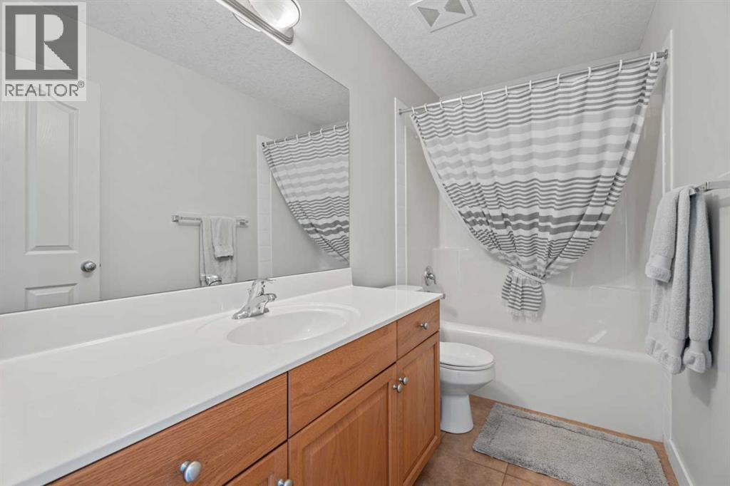 611 Cavendish Beach Bay, Chestermere, Alberta  T1X 1H9 - Photo 32 - A2303442