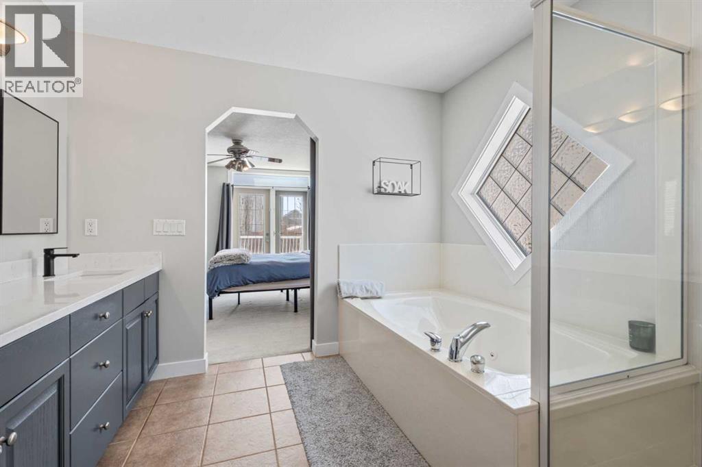 611 Cavendish Beach Bay, Chestermere, Alberta  T1X 1H9 - Photo 28 - A2303442