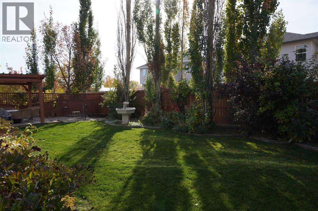 611 Cavendish Beach Bay, Chestermere, Alberta  T1X 1H9 - Photo 2 - A2303442