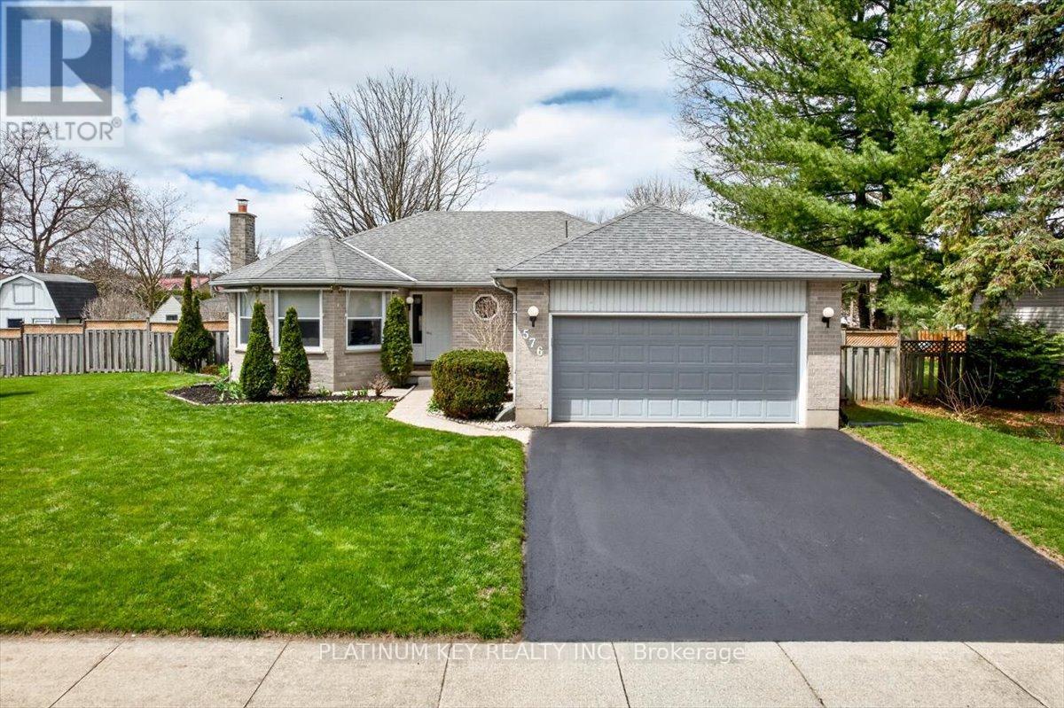 Photo 2 of 24 for 576 Helen Street