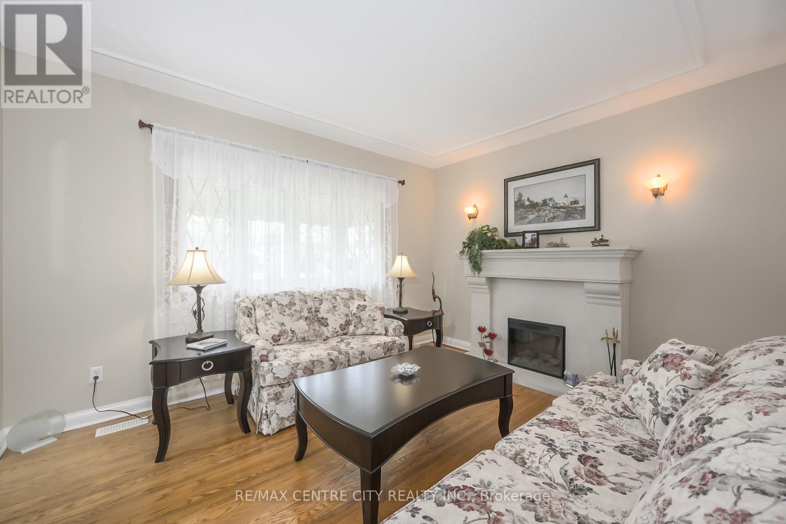 Photo 11 of 32 for 140 Harley Street