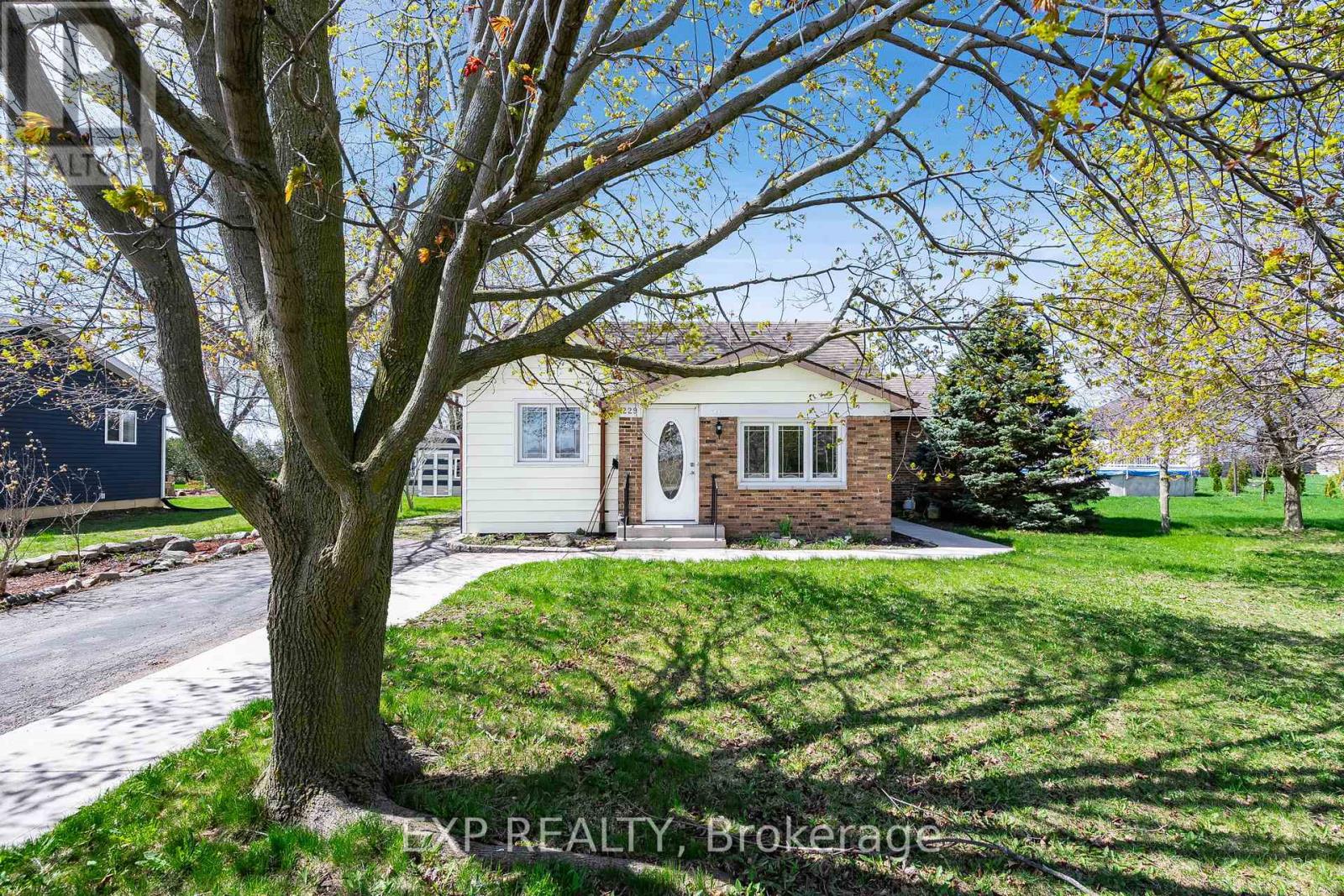 229 ERIE ST. STREET S, Chatham-Kent, Ontario