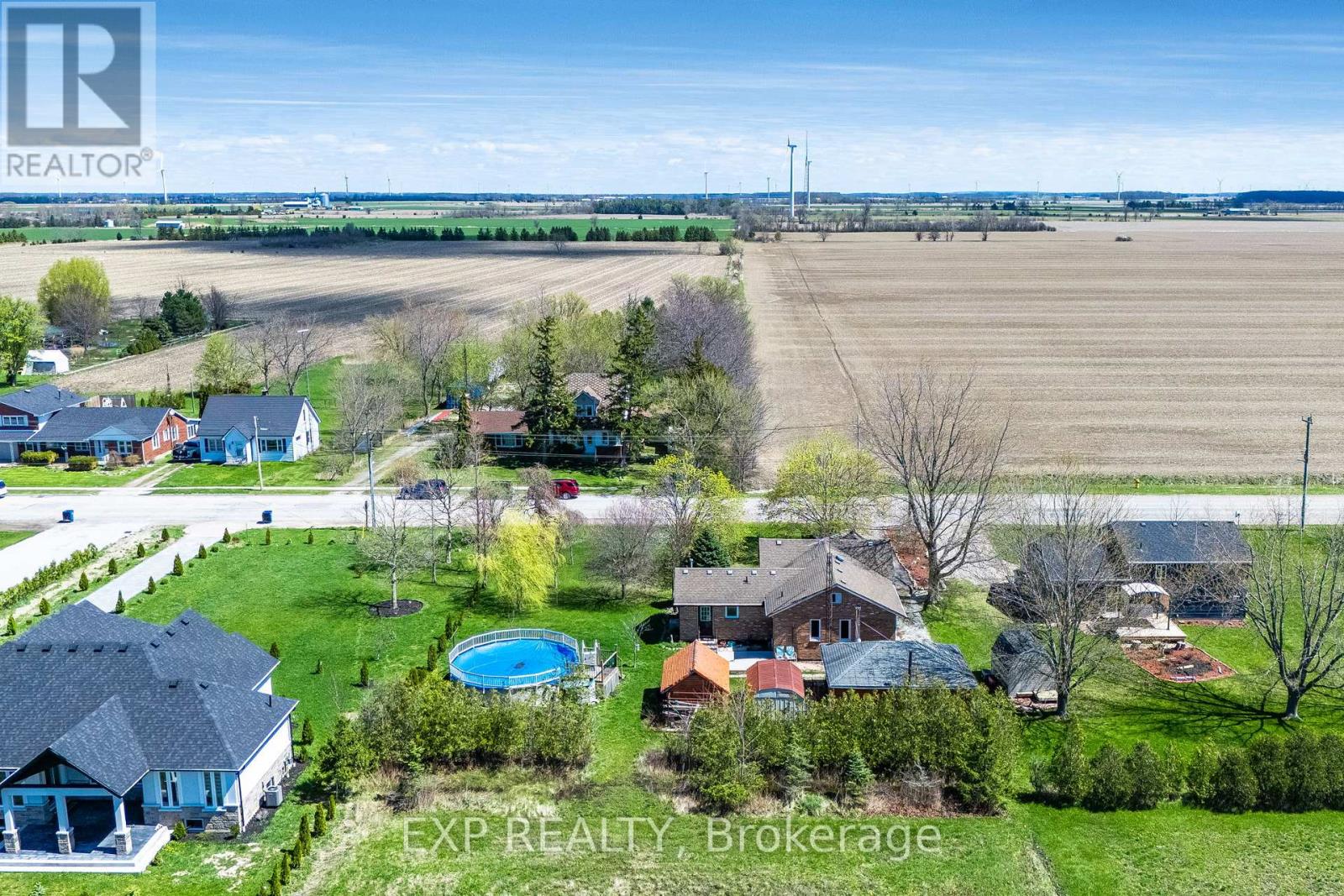 229 Erie St. Street S, Chatham-Kent, Ontario  N0P 1W0 - Photo 3 - X13024680