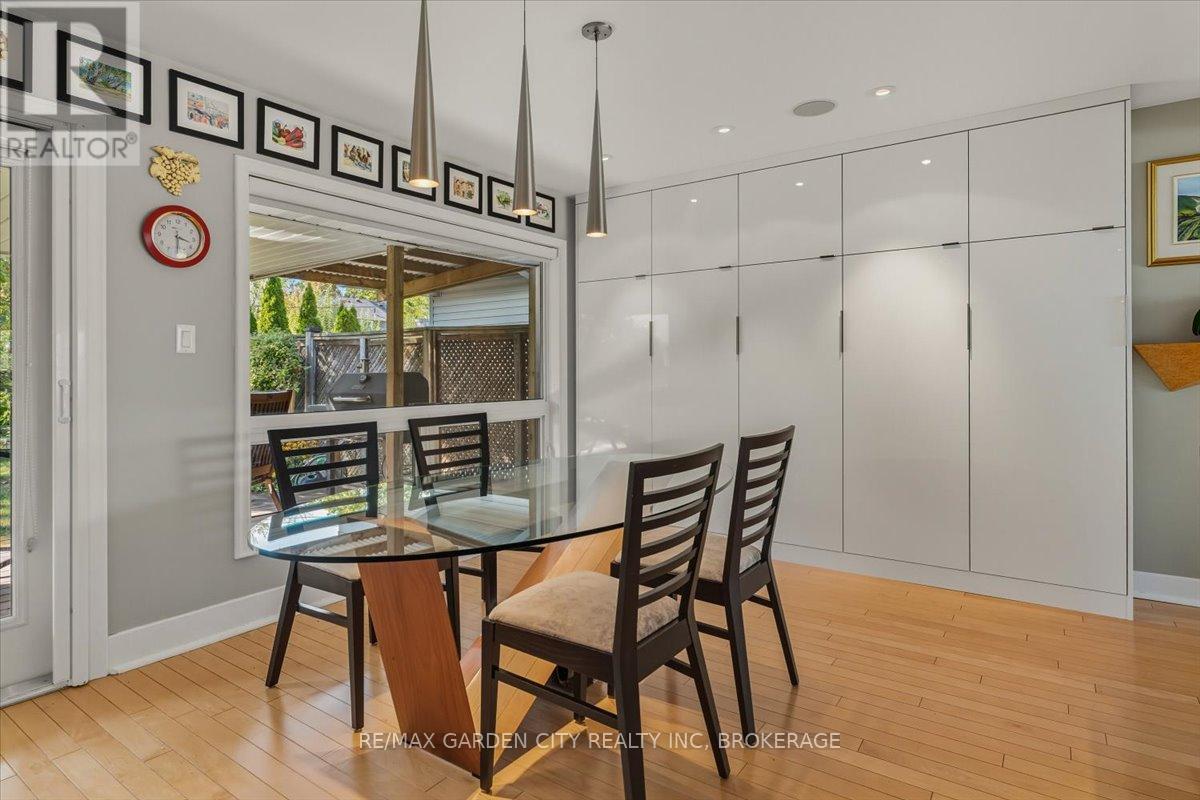 112 Riverdale Drive, St. Catharines, Ontario  L2R 4B9 - Photo 11 - X12745702