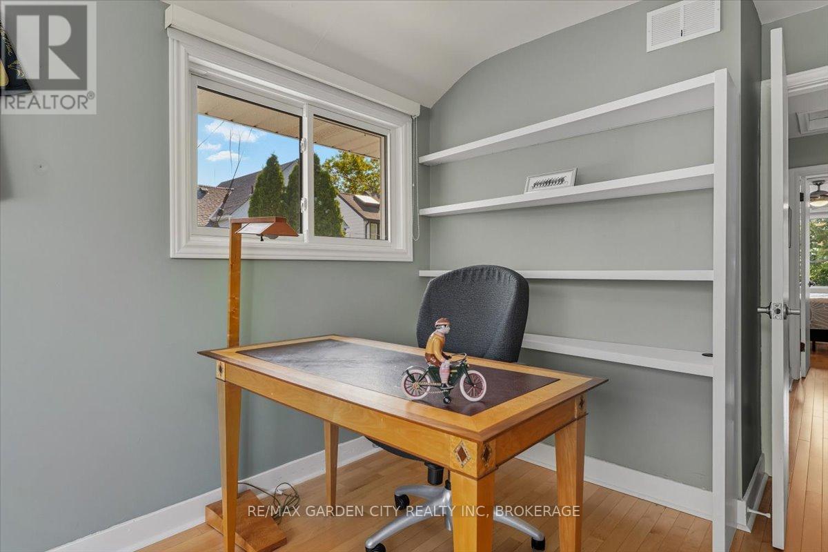 112 Riverdale Drive, St. Catharines, Ontario  L2R 4B9 - Photo 20 - X12745702