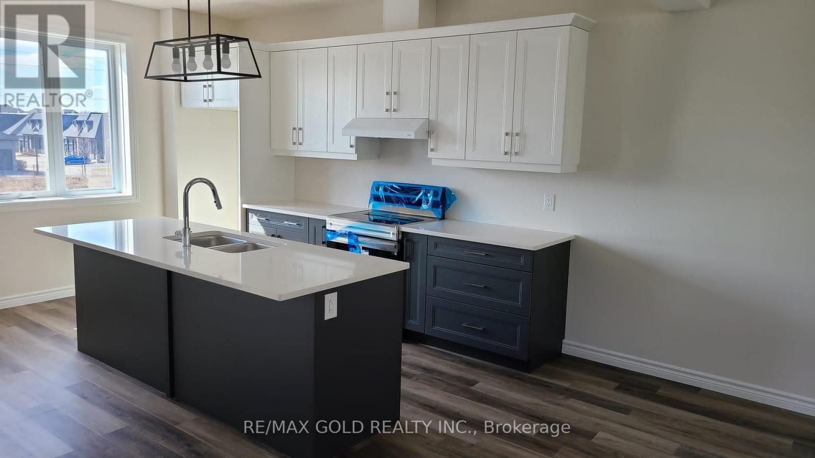 54 - 435 Callaway Road, London North, Ontario  N6G 2N1 - Photo 2 - X13001302