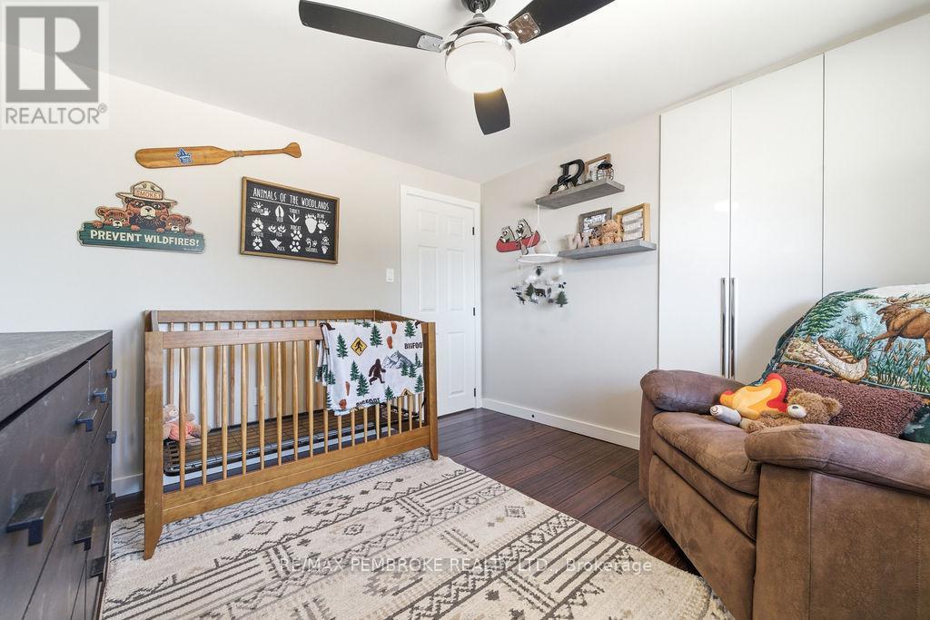 551 Laurentian Drive, Petawawa, Ontario  K8H 2M5 - Photo 22 - X13024746