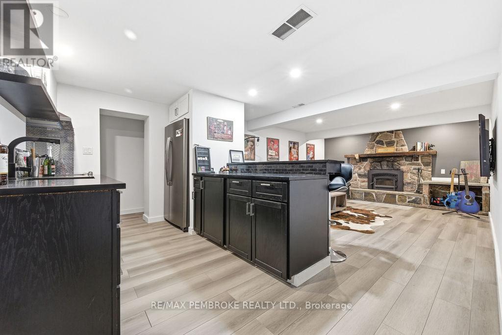 551 Laurentian Drive, Petawawa, Ontario  K8H 2M5 - Photo 29 - X13024746