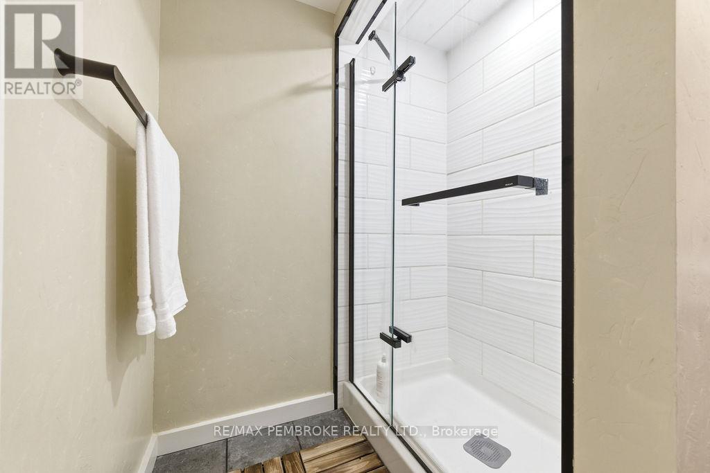 551 Laurentian Drive, Petawawa, Ontario  K8H 2M5 - Photo 34 - X13024746