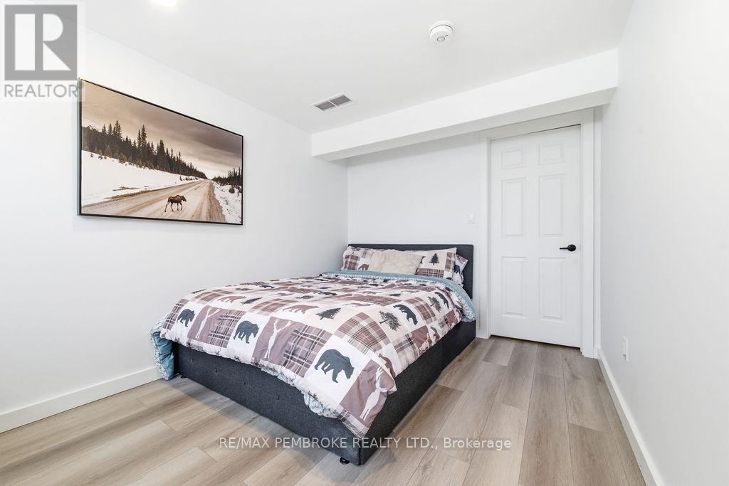 551 Laurentian Drive, Petawawa, Ontario  K8H 2M5 - Photo 36 - X13024746