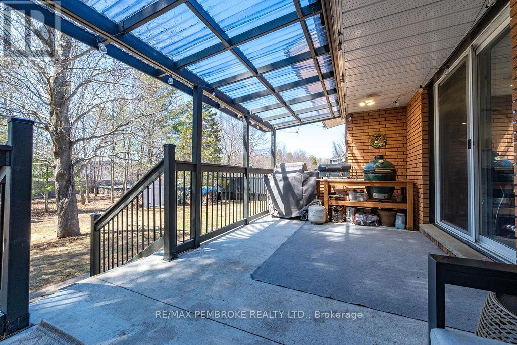 551 Laurentian Drive, Petawawa, Ontario  K8H 2M5 - Photo 38 - X13024746