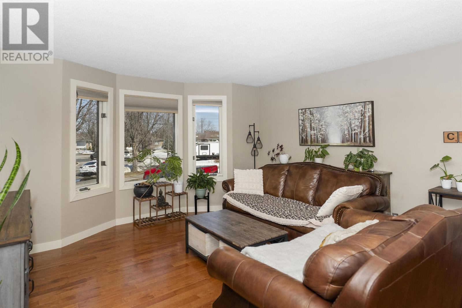 211 Linden Ct, Thunder Bay, Ontario  P7B 6R6 - Photo 12 - TB2600751