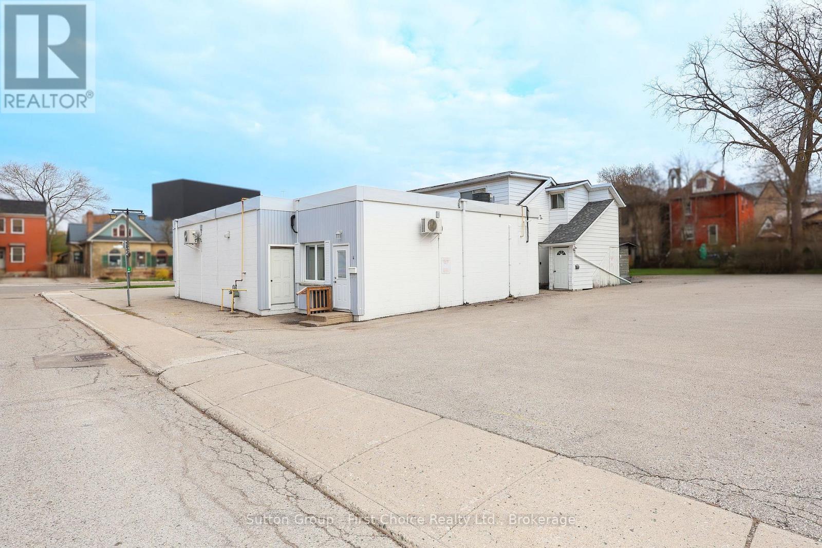 123 Waterloo Street S, Stratford, Ontario  N5A 4B3 - Photo 4 - X12756890