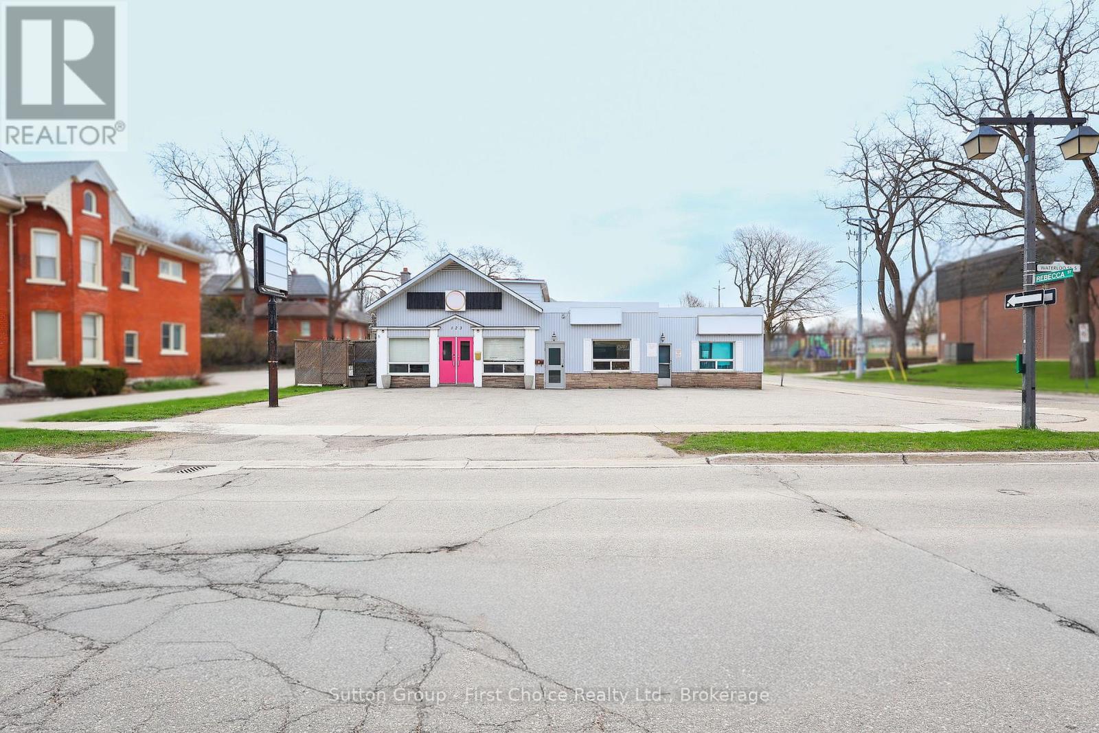 123 Waterloo Street S, Stratford, Ontario  N5A 4B3 - Photo 7 - X12756890