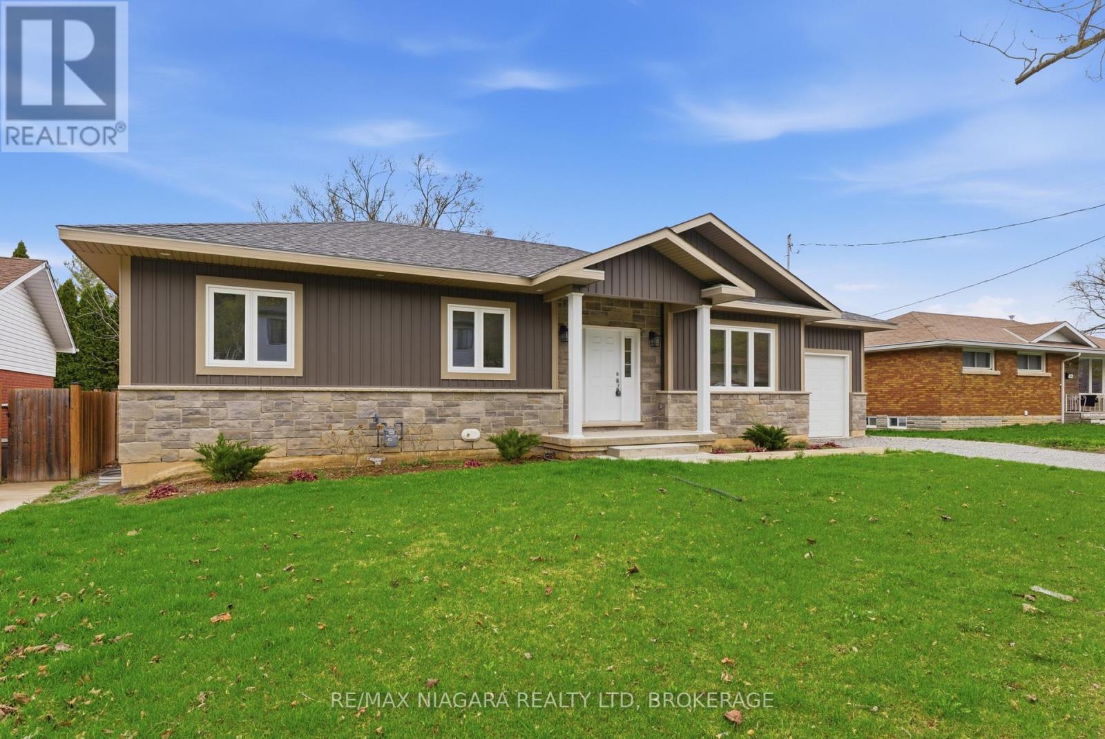 17 Glenbarr Road, St. Catharines, Ontario  L2T 1Y2 - Photo 3 - X13024756