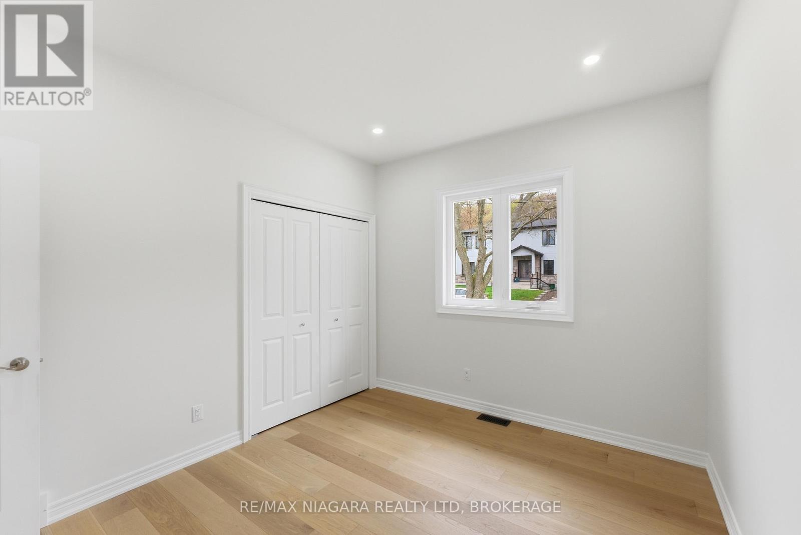 17 Glenbarr Road, St. Catharines, Ontario  L2T 1Y2 - Photo 30 - X13024756