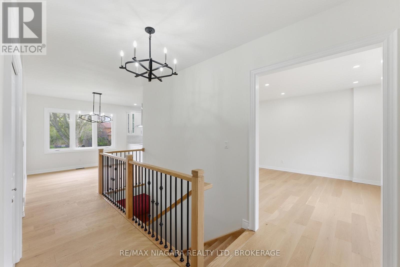 17 Glenbarr Road, St. Catharines, Ontario  L2T 1Y2 - Photo 6 - X13024756