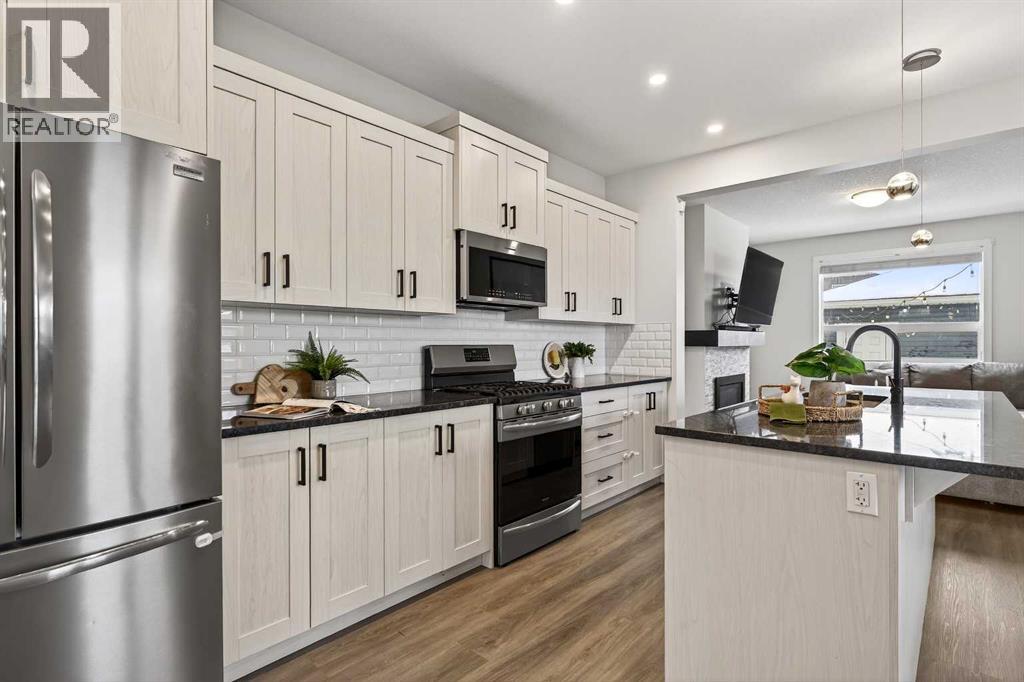 401 South Point Glen Sw, Airdrie, Alberta  T4B 4L1 - Photo 9 - A2303732