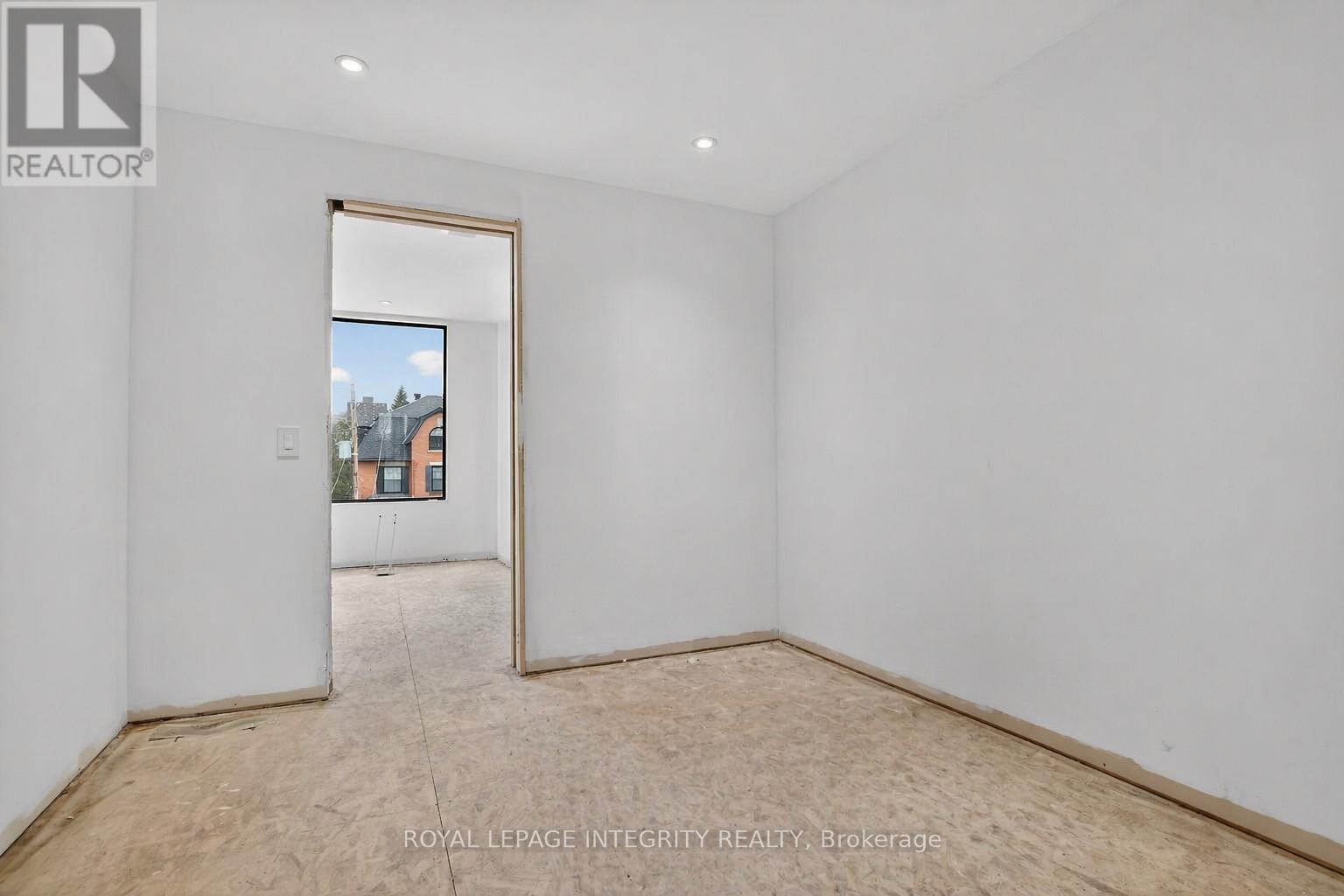 112 Queen Elizabeth Drive, Ottawa, Ontario  K2P 0Z5 - Photo 32 - X12896862