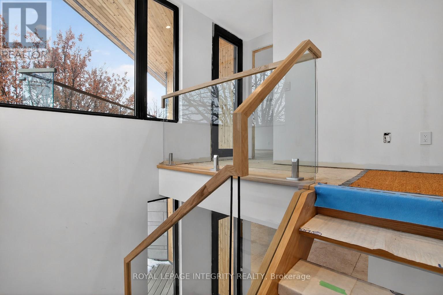 112 Queen Elizabeth Drive, Ottawa, Ontario  K2P 0Z5 - Photo 26 - X12896862