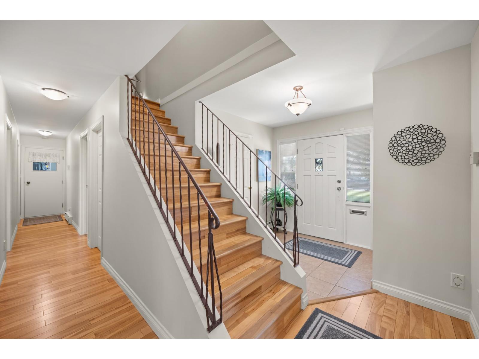 5715 132 Street, Surrey, British Columbia  V3X 1N6 - Photo 5 - R3113142