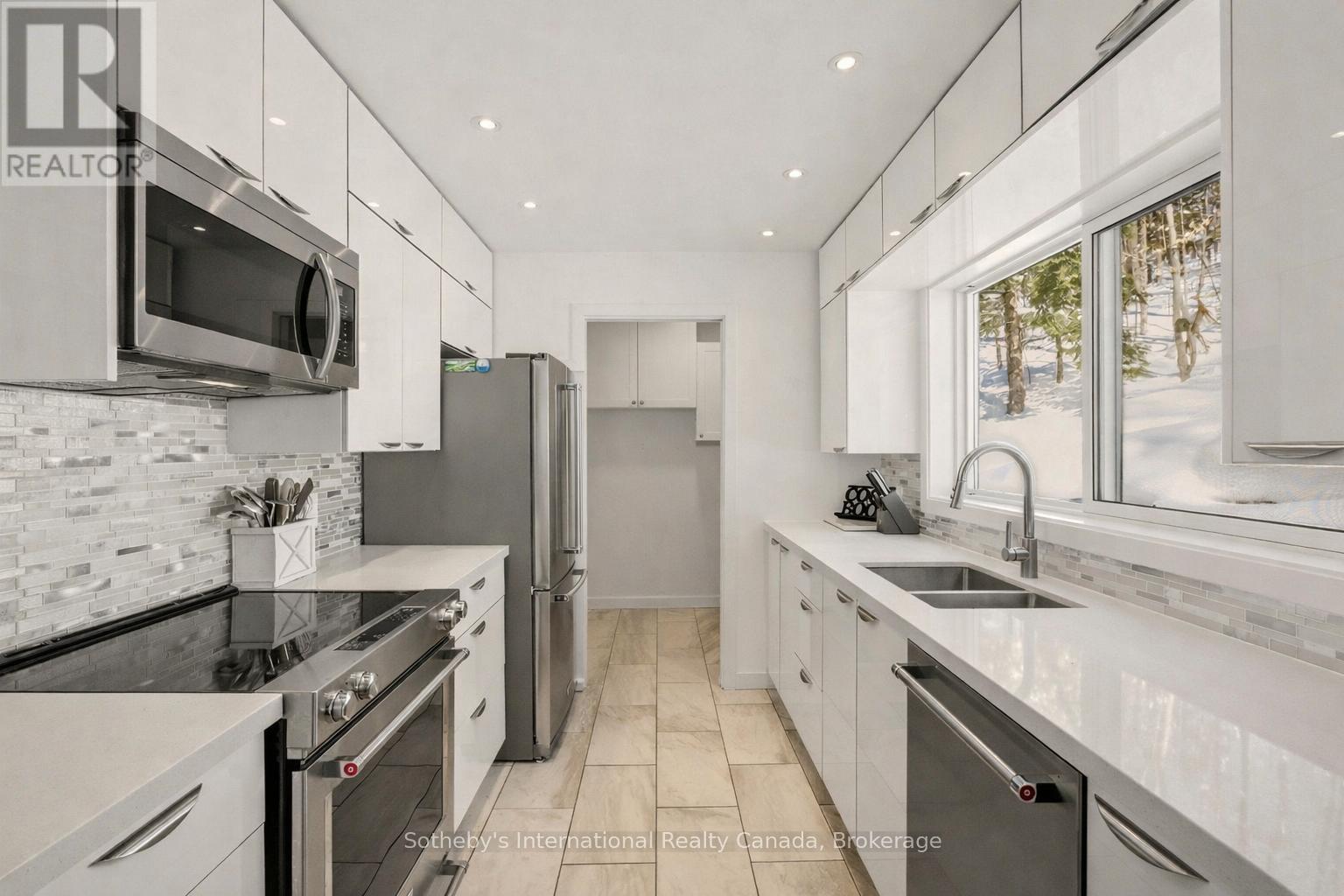 1037 Foreman Road, Muskoka Lakes, Ontario  P0B 1J0 - Photo 12 - X13024616