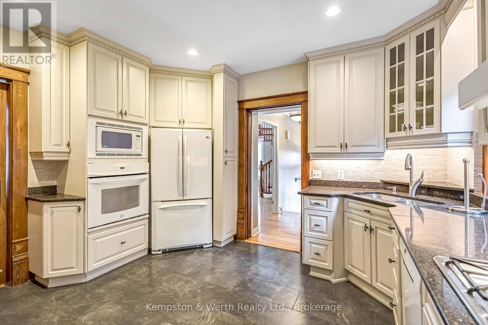 410 Main Street W, North Perth, Ontario  N4W 1A6 - Photo 12 - X13024728