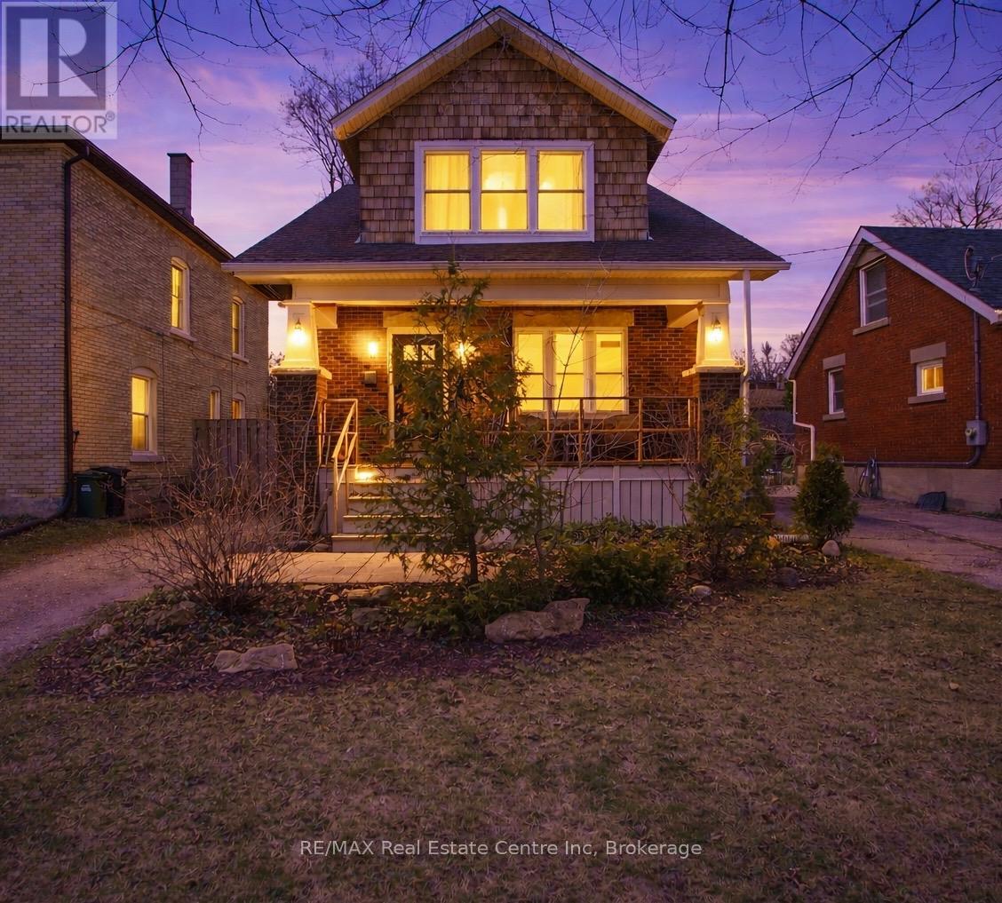 297 WATERLOO AVENUE, Guelph, Ontario