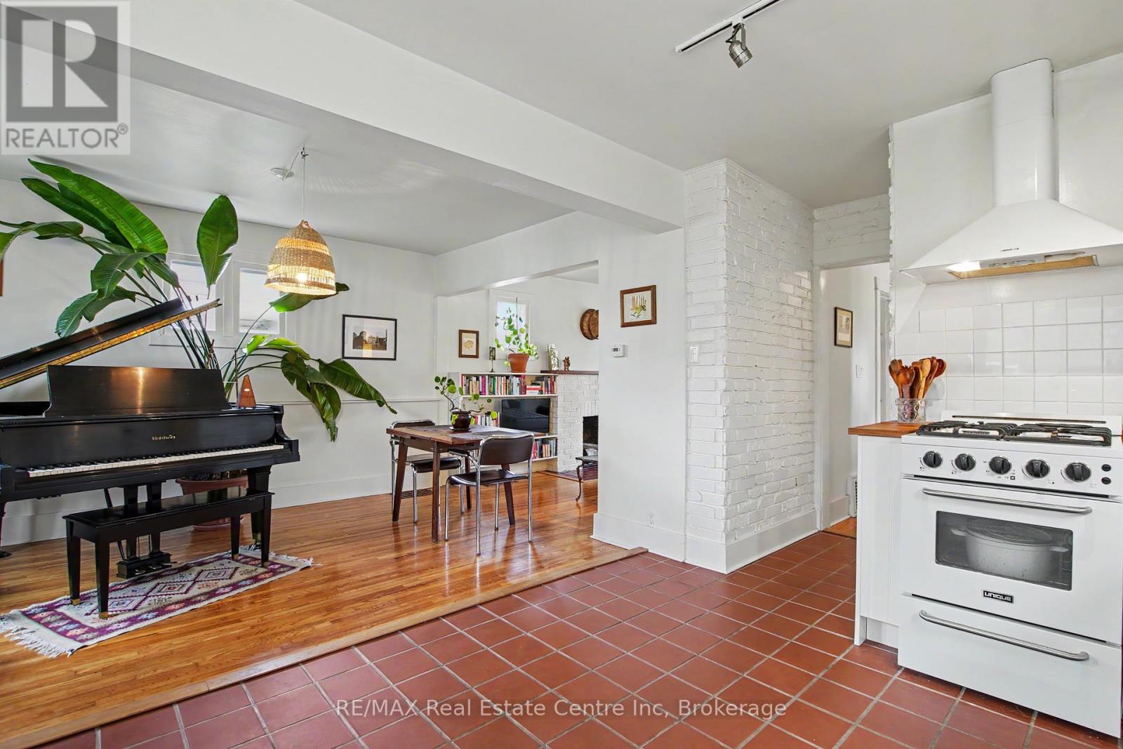 297 Waterloo Avenue, Guelph, Ontario  N1H 3J7 - Photo 15 - X13024830