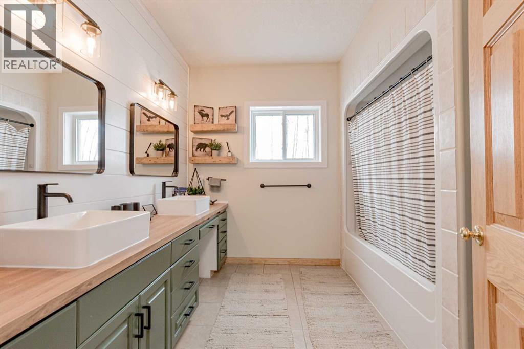 63062 711a Township, Rural Grande Prairie No. 1, Alberta  T8W 5H1 - Photo 35 - A2288161