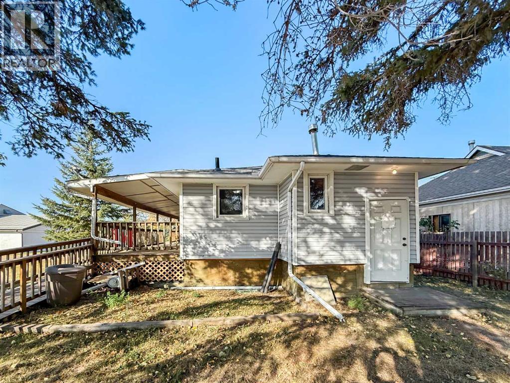 5002 49 Avenue, Botha, Alberta  T0C 0N0 - Photo 2 - A2260308