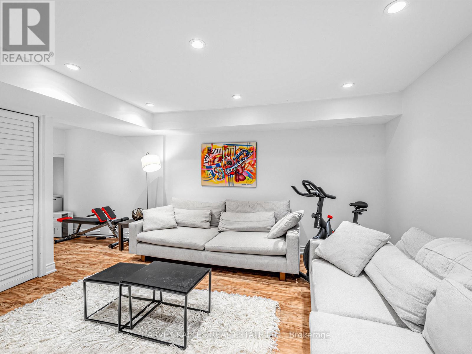 358 Mortimer Avenue, Toronto, Ontario  M4J 2E2 - Photo 35 - E13024200