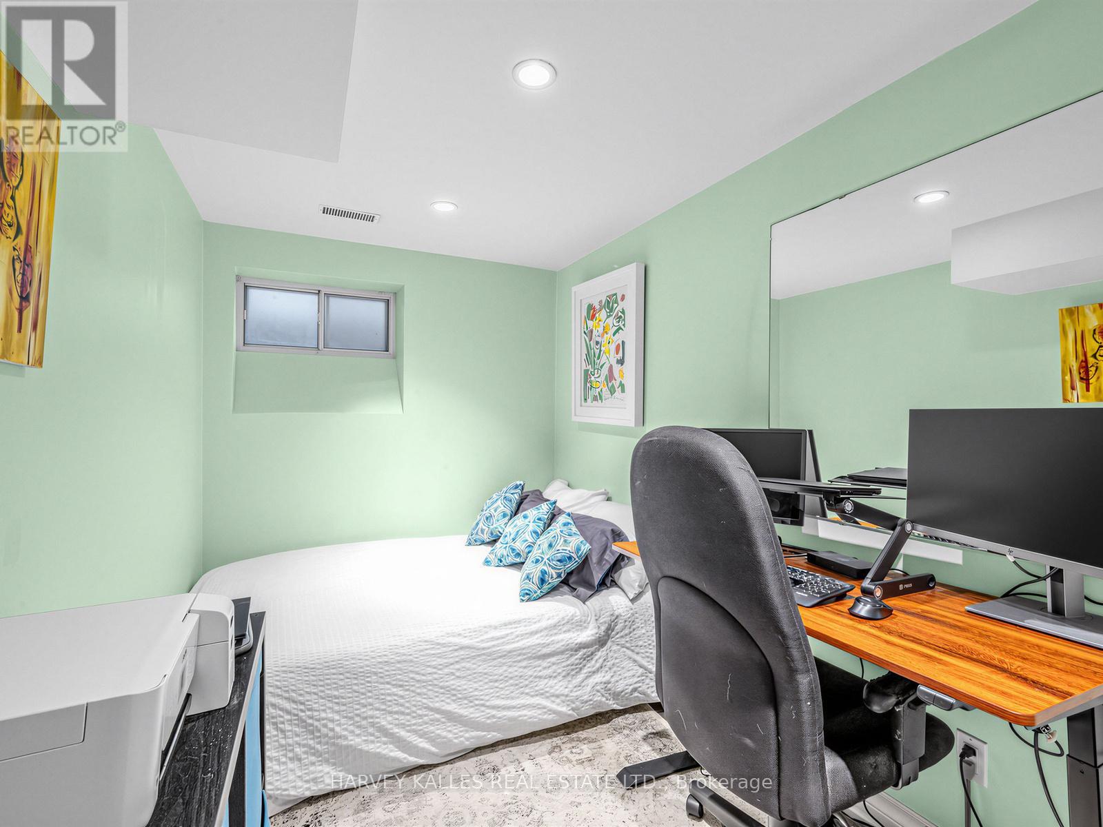 358 Mortimer Avenue, Toronto, Ontario  M4J 2E2 - Photo 36 - E13024200