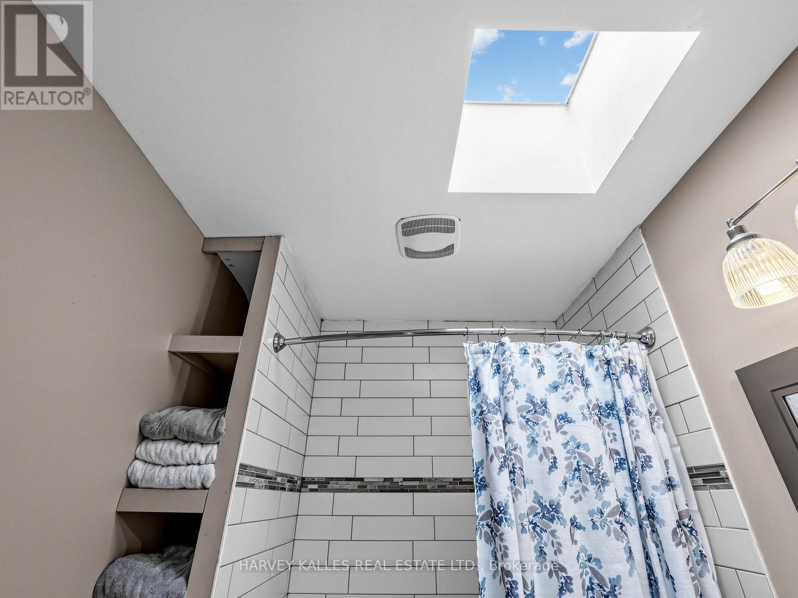 358 Mortimer Avenue, Toronto, Ontario  M4J 2E2 - Photo 31 - E13024200