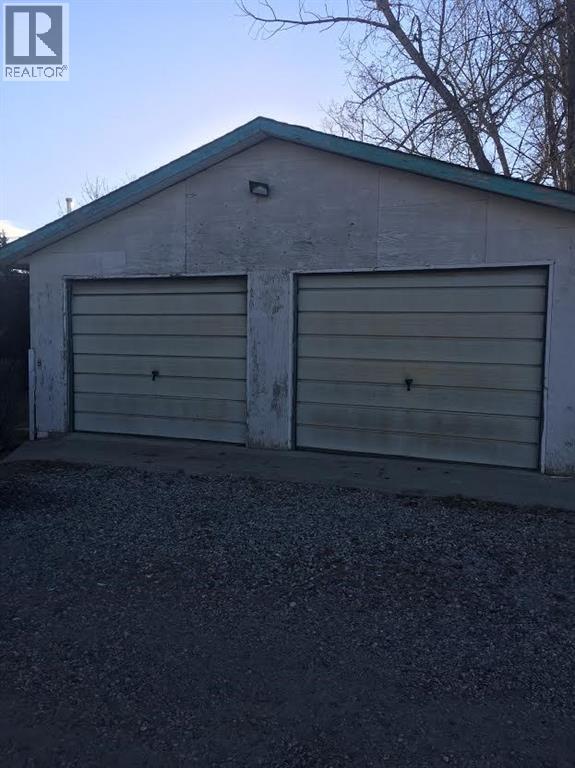 212 5 Avenue, Strathmore, Alberta  T1P 1B7 - Photo 4 - A2290833