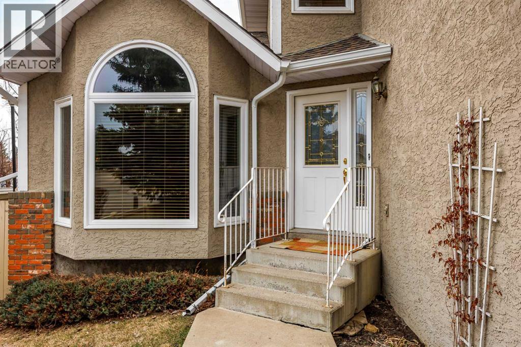 290 Edgepark Way Nw, Calgary, Alberta  T3A 4S7 - Photo 2 - A2302566